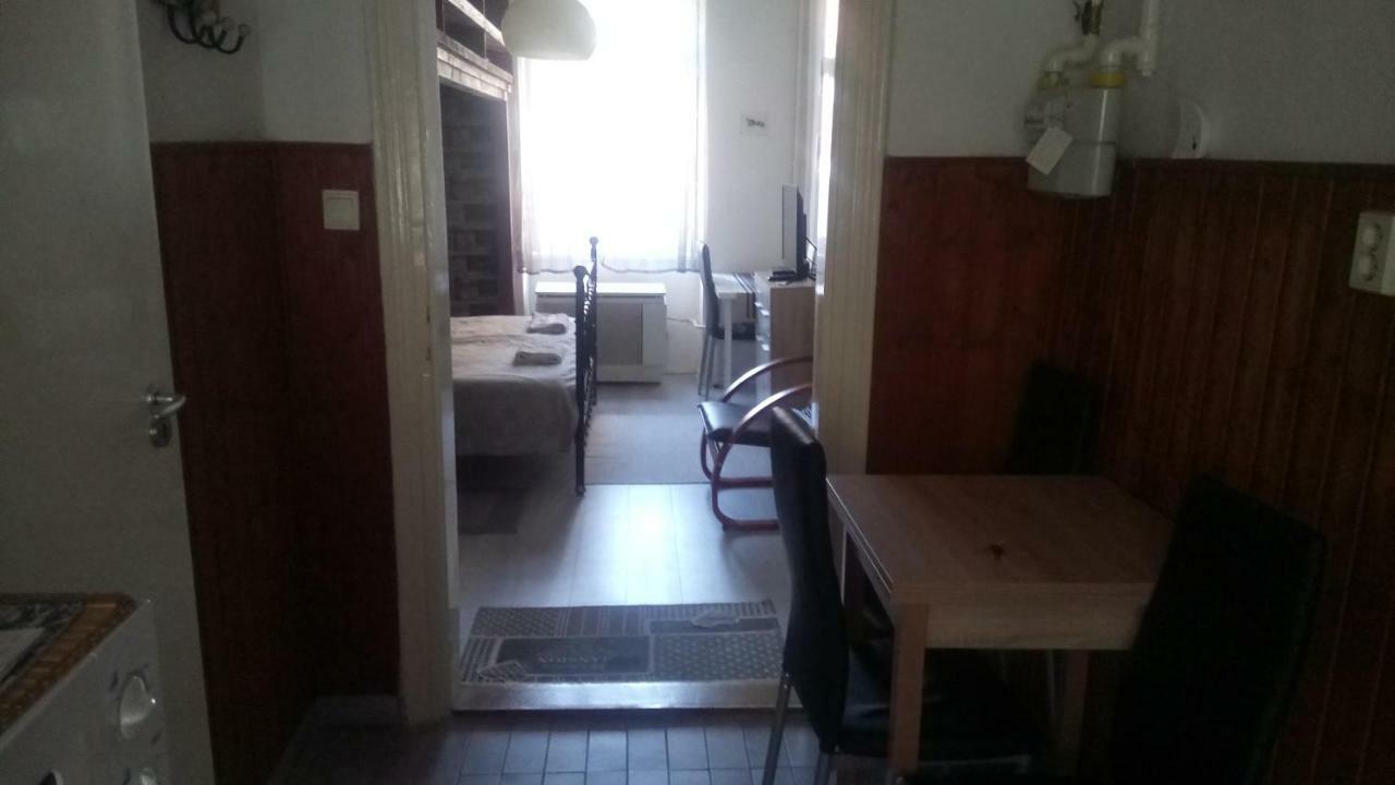 Jázmin Apartman Pécs Exterior foto